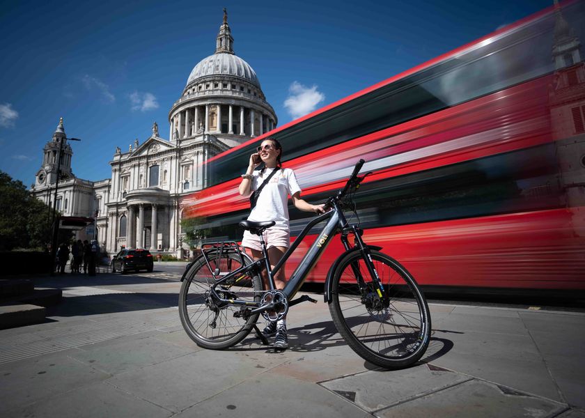 VOLT Pulse LS outside St Pauls Cathedral
