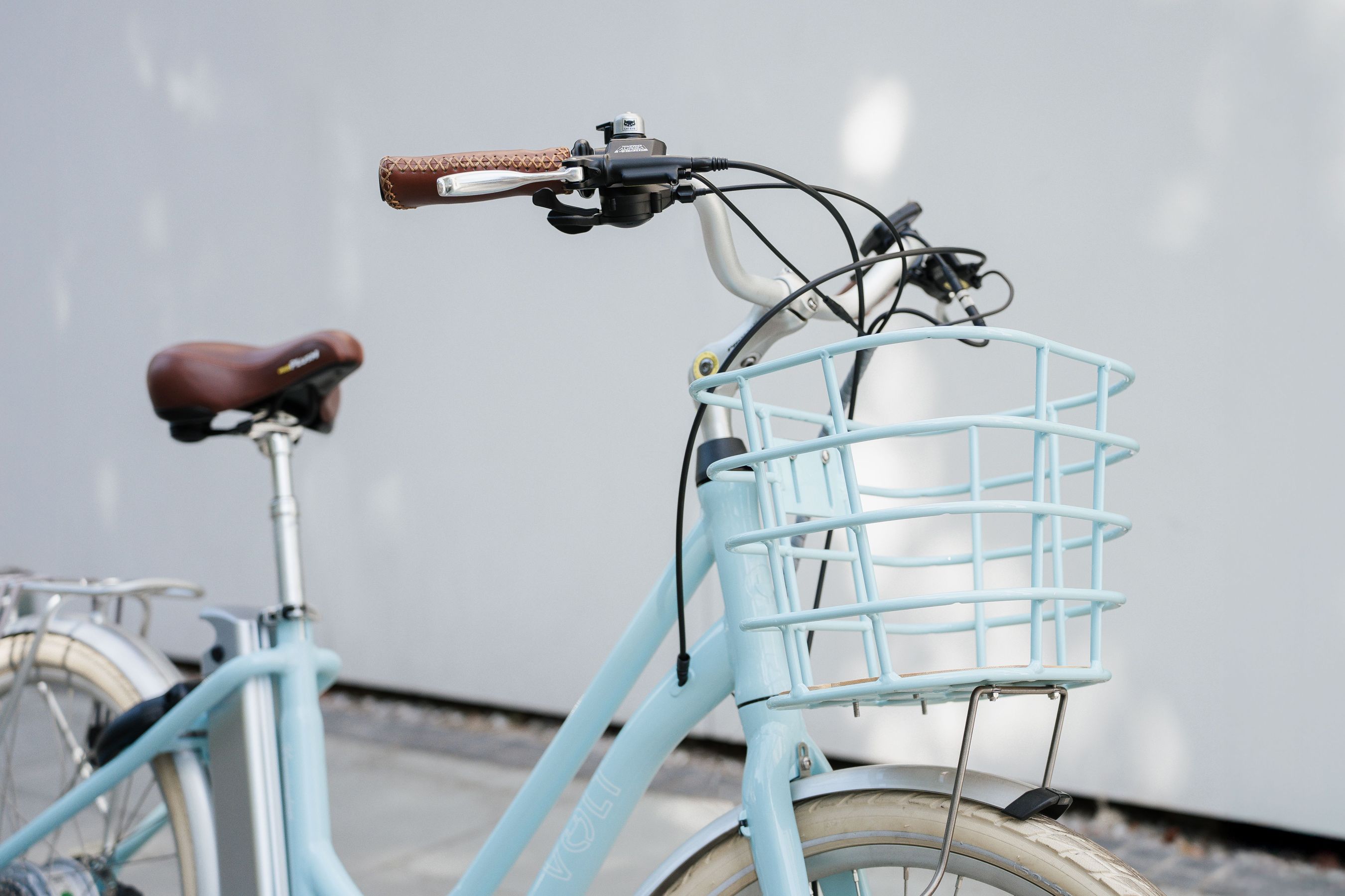 VOLT kensington Hybrid E-bike studio photograph