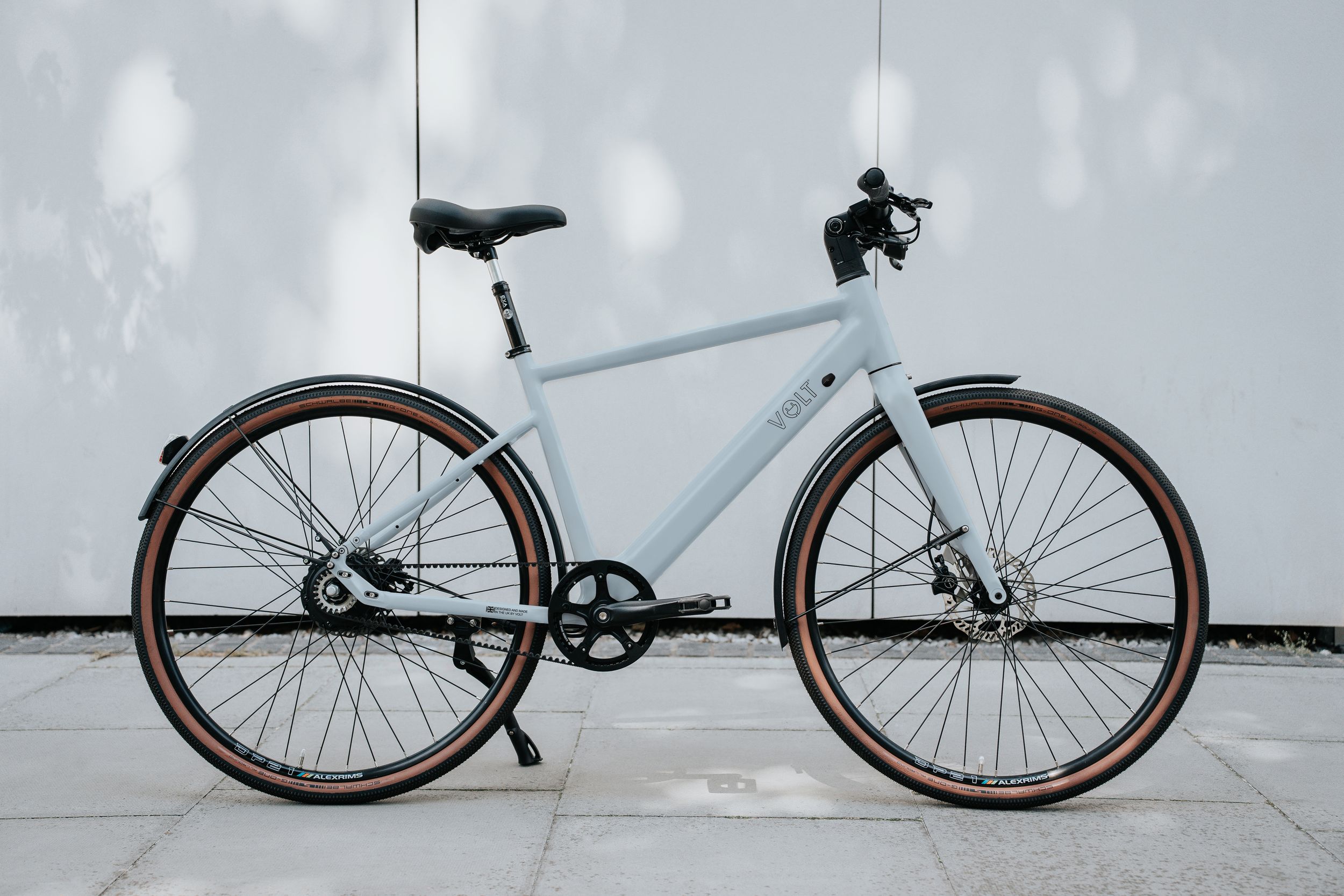 Volt Urban E-bike in city environment