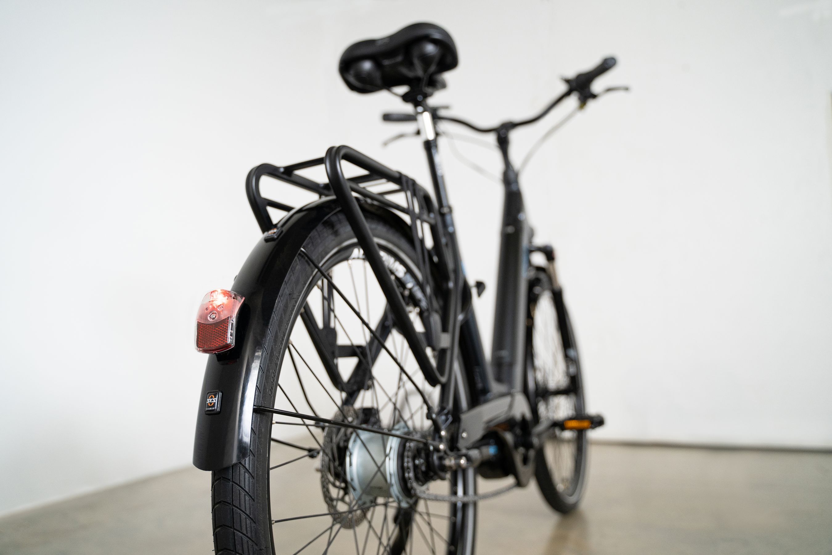 Volt Regent E-bike studio photograph