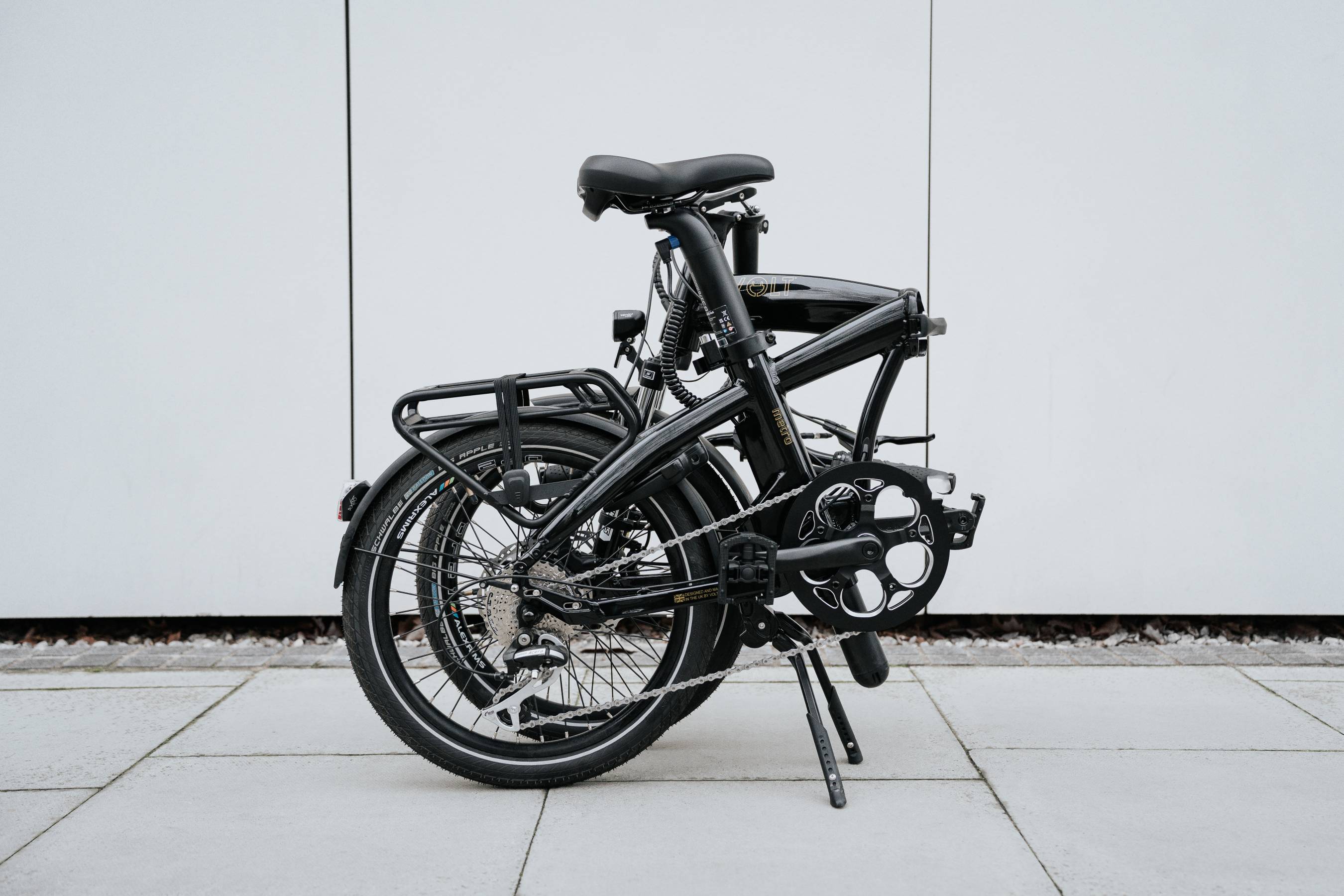 Volt Metro Black ebike close up