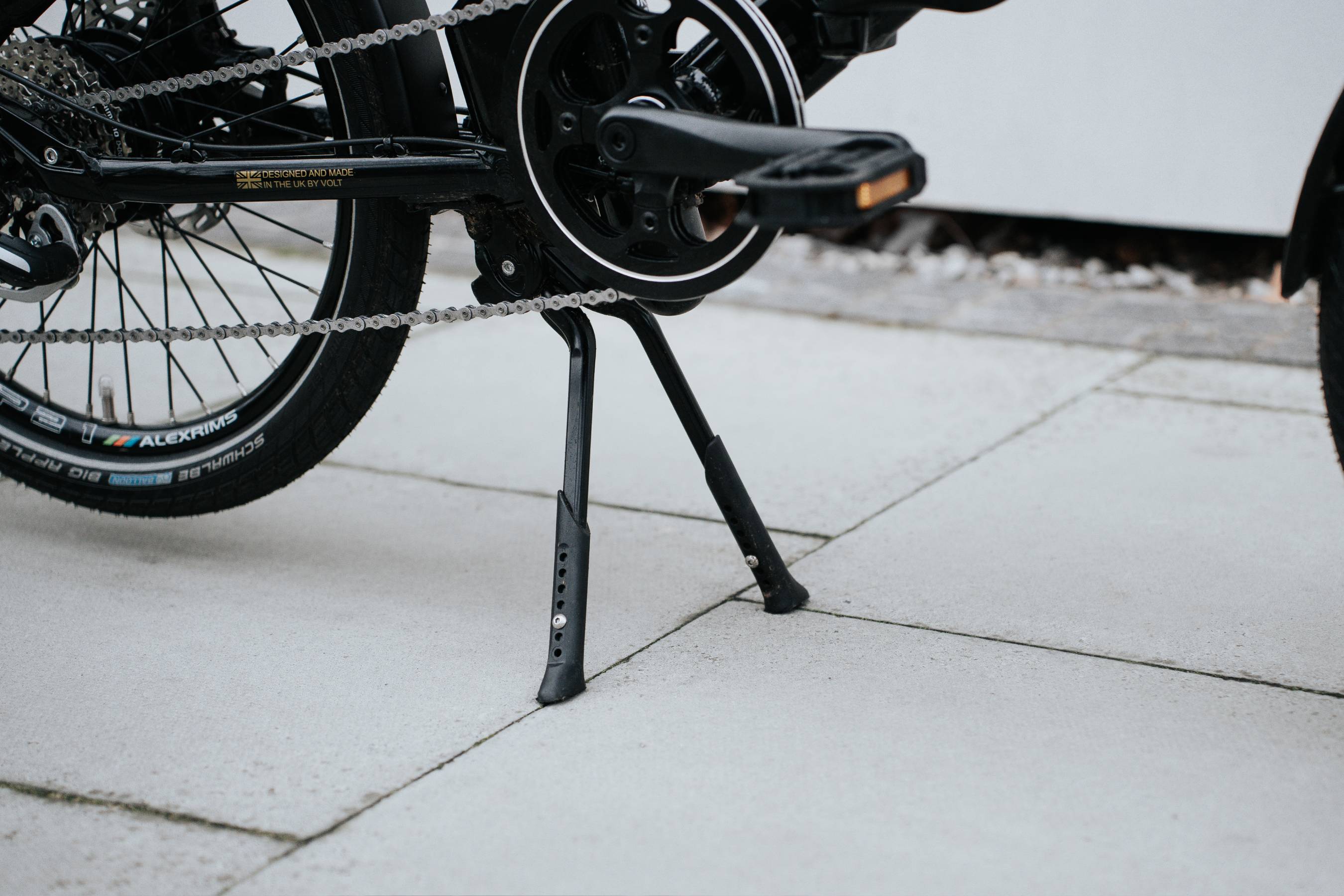 Volt Metro LS Black ebike close up