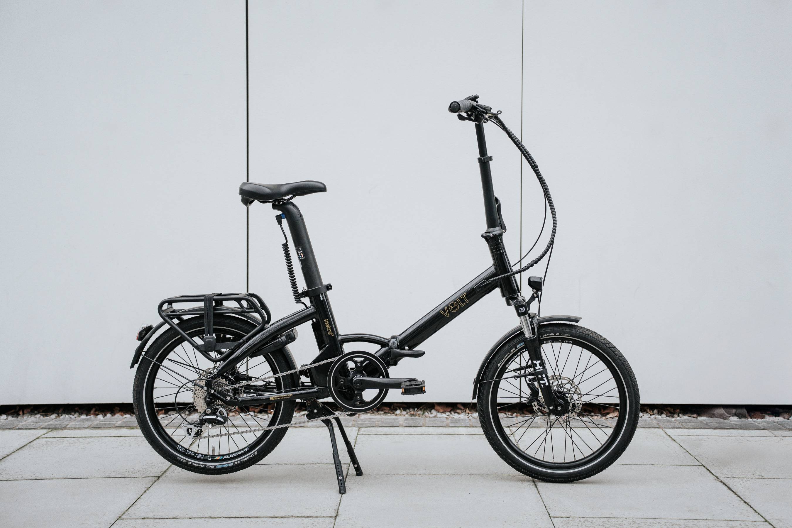 Volt Metro LS Black E-bike studio photograph
